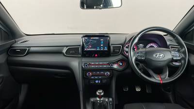 2019 HYUNDAI VELOSTER interior