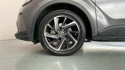 2021 TOYOTA C-HR gallery