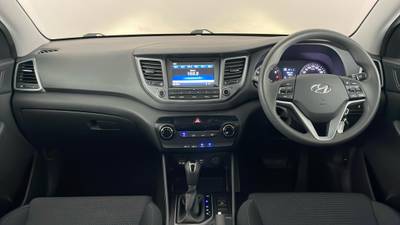 2017 HYUNDAI TUCSON interior