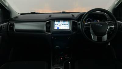 2018 FORD EVEREST interior
