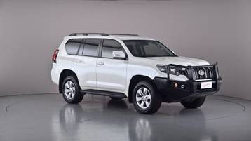 2019 TOYOTA LANDCRUISER PRADO
