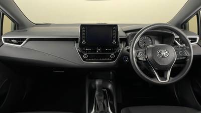 2019 TOYOTA COROLLA interior