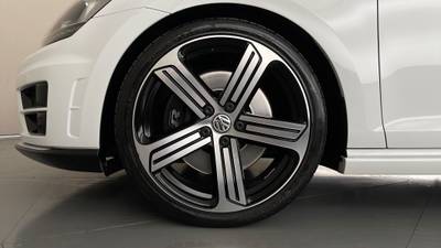 2017 VOLKSWAGEN GOLF gallery