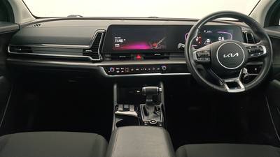 2024 KIA SPORTAGE interior