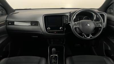 2021 MITSUBISHI OUTLANDER interior