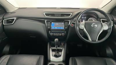 2015 NISSAN QASHQAI interior