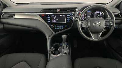 2019 Toyota Camry interior