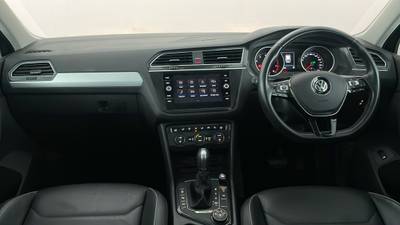 2017 VOLKSWAGEN TIGUAN interior