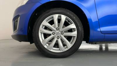 2015 SUZUKI SWIFT gallery