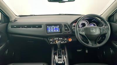 2019 HONDA HR-V interior