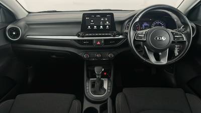 2019 Kia Cerato interior