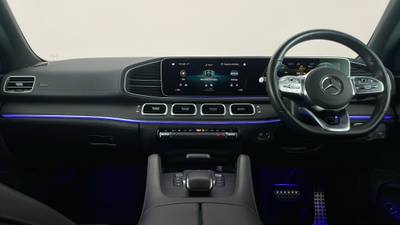 2022 MERCEDES-BENZ GLE interior