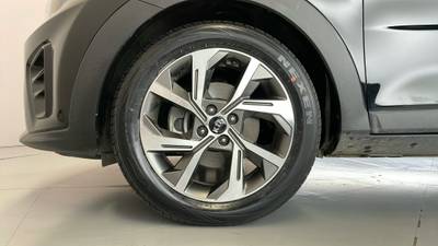 2021 KIA STONIC gallery