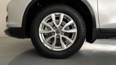 2020 NISSAN X-TRAIL gallery