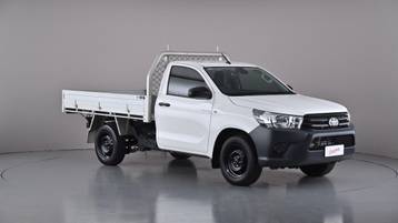 2021 TOYOTA HILUX
