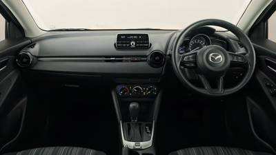 2018 MAZDA 2 interior