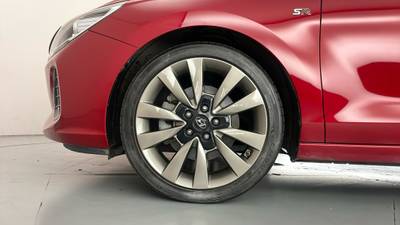 2017 HYUNDAI i30 gallery