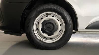 2020 MITSUBISHI EXPRESS gallery