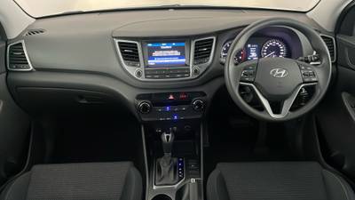 2016 Hyundai Tucson interior