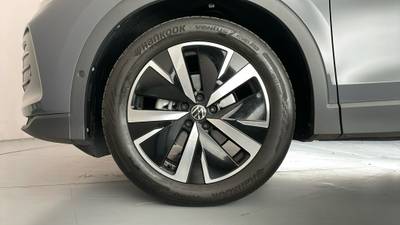 2025 Volkswagen Tiguan gallery