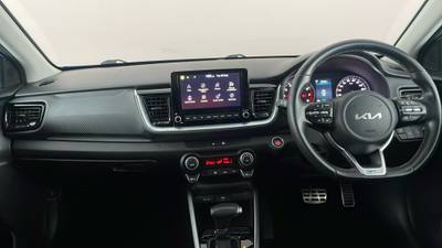 2023 KIA STONIC interior