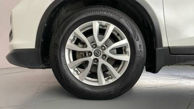 2019 NISSAN X-TRAIL gallery