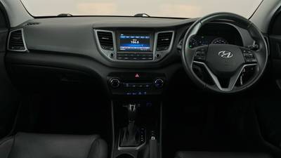 2016 HYUNDAI TUCSON interior