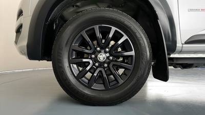 2019 HOLDEN COLORADO gallery