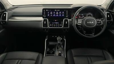 2022 Kia Sorento interior