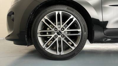 2019 KIA RIO gallery