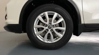 2019 NISSAN X-TRAIL gallery