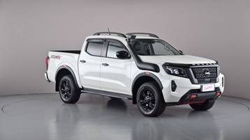 2023 NISSAN NAVARA
