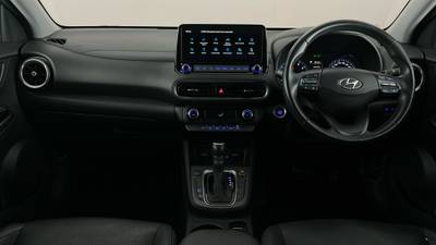 2020 HYUNDAI KONA interior