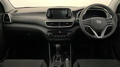 2018 HYUNDAI TUCSON interior