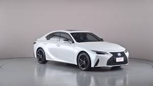 2021 LEXUS IS300H