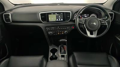 2021 Kia Sportage interior