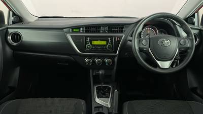 2014 TOYOTA COROLLA interior