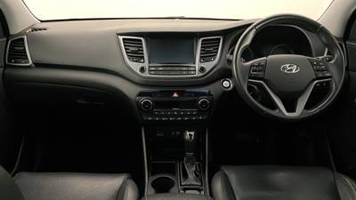 2016 HYUNDAI TUCSON interior