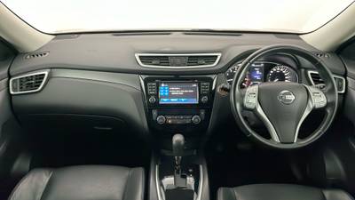 2015 NISSAN X-TRAIL interior