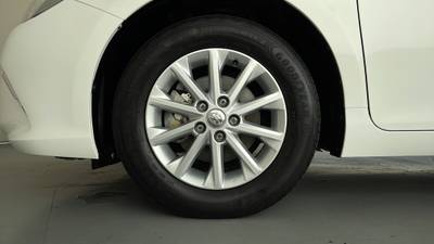 2016 TOYOTA CAMRY gallery