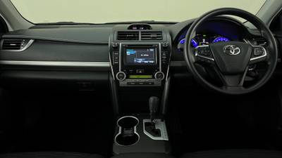 2016 TOYOTA CAMRY interior