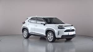 2022 TOYOTA YARIS CROSS
