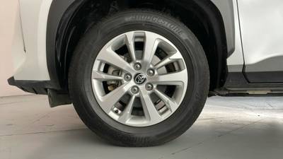 2022 TOYOTA YARIS CROSS gallery