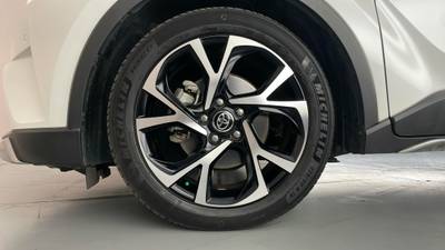 2017 TOYOTA C-HR gallery