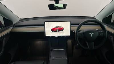2022 TESLA MODEL Y interior