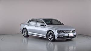 2019 VOLKSWAGEN PASSAT