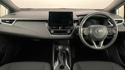 2022 TOYOTA COROLLA interior