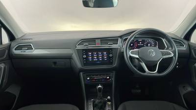 2022 VOLKSWAGEN TIGUAN interior