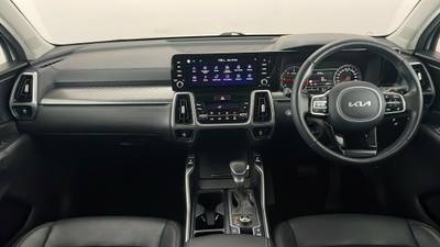 2022 Kia Sorento interior