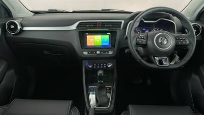 2022 MG ZS interior